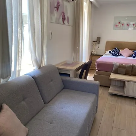 Couette-café Radic 3*